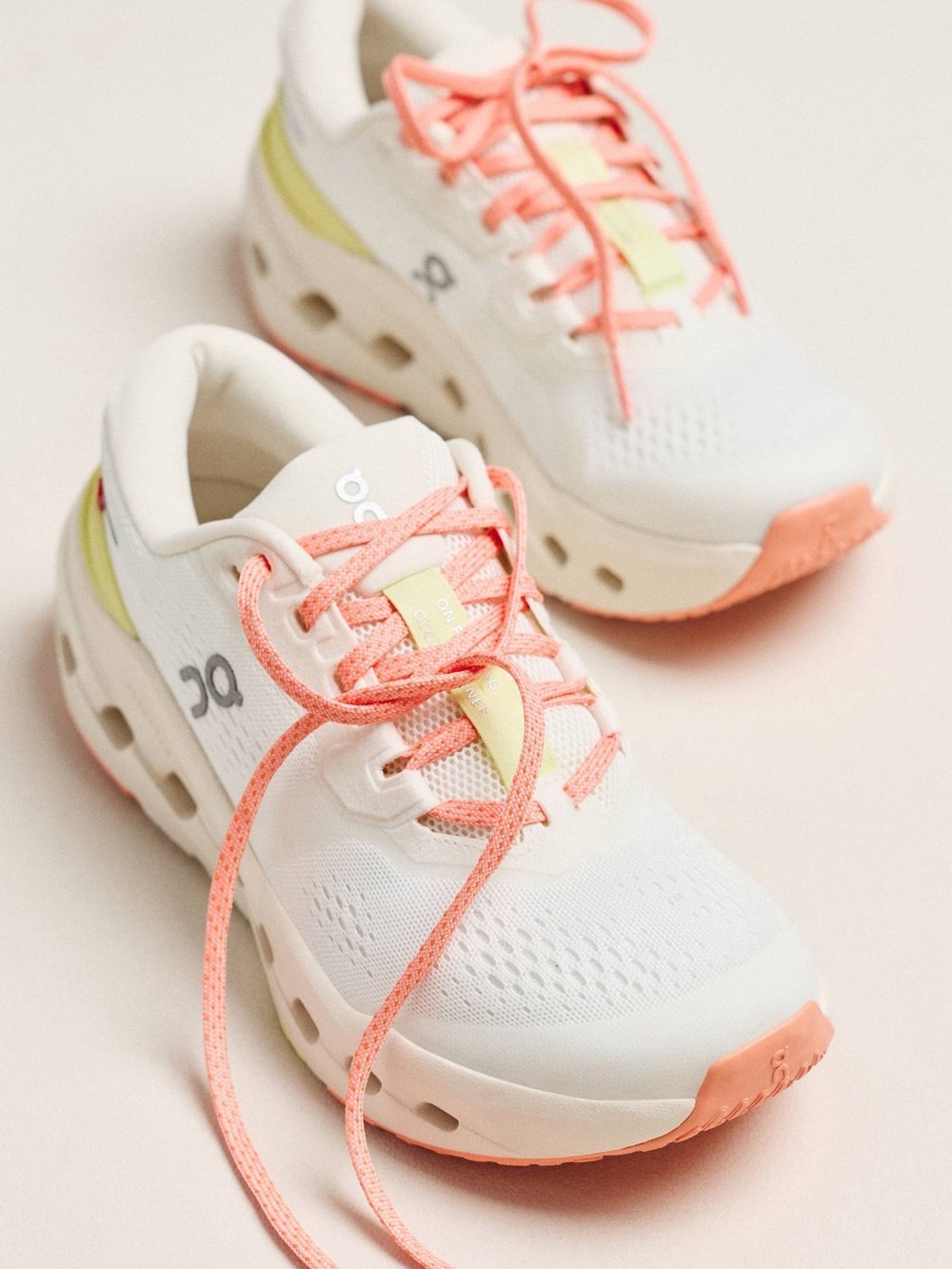 On Cloudrunner 3 Sneakers in Ivory Coast / Dew